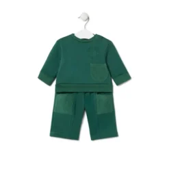 Baby outfit in Trend green