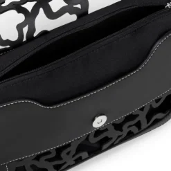 Czarna torebka przez ramię Amaya Kaos Shock