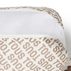 Toiletry bag in Classic beige